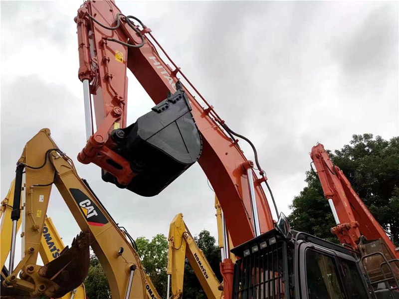Used Hitachi ZX490