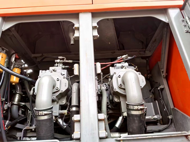 Used Hitachi ZX670