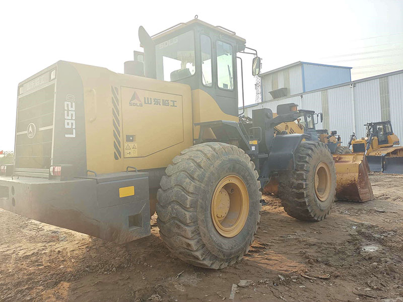 Used SDLG L952