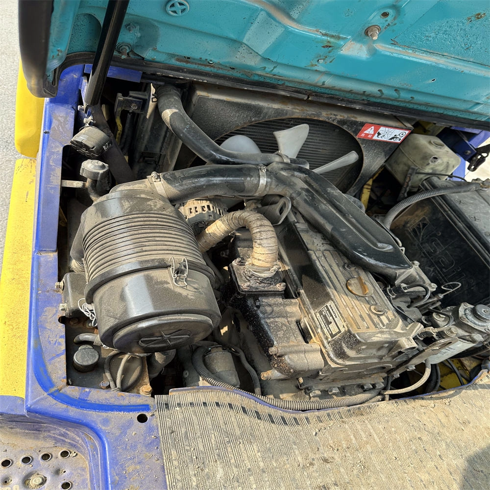 3 Ton 3000mm Mast Height Perfect Working Condition Second-hand Japan Original Used Komatsu FD30T-14 Diesel Forklift