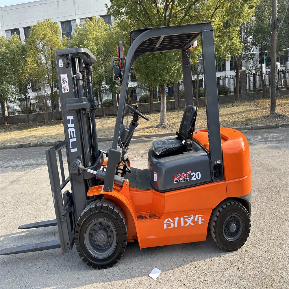 high quality HELI 2.0 Ton Diesel Forklift Truck CPC18 with Carpet boom