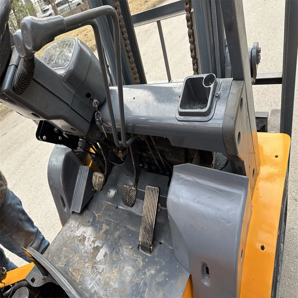 High Quality 3 Ton Year 2021 Perfect Working Condition Second-hand Japan Original TCM FD30ZT Diesel Forklift