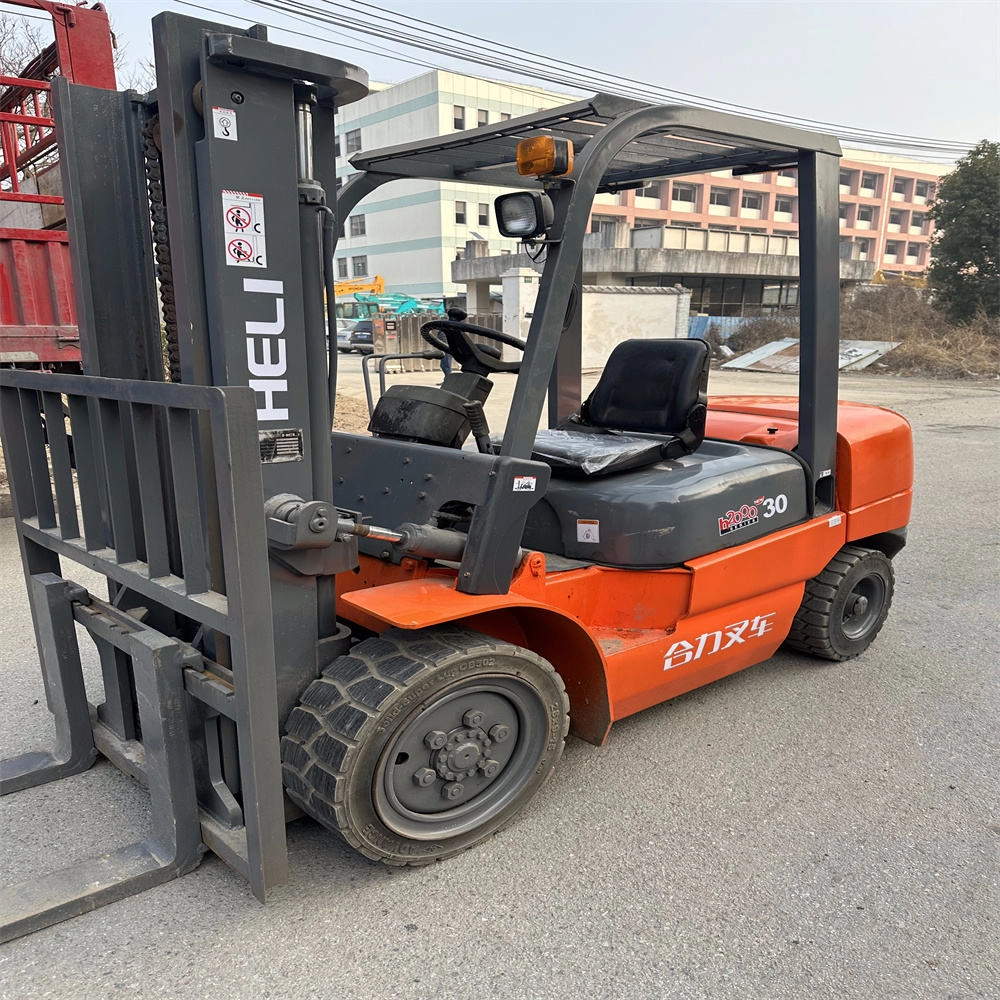 High Quality CE EPA China HELI 3ton 3000 Kg CPC30 Factory Outlet Diesel Forklift