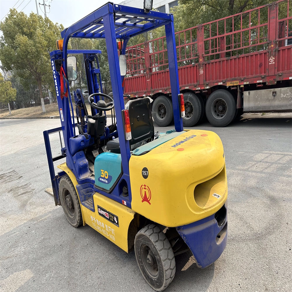 3 Ton 3000mm Mast Height Perfect Working Condition Second-hand Japan Original Used Komatsu FD30T-14 Diesel Forklift