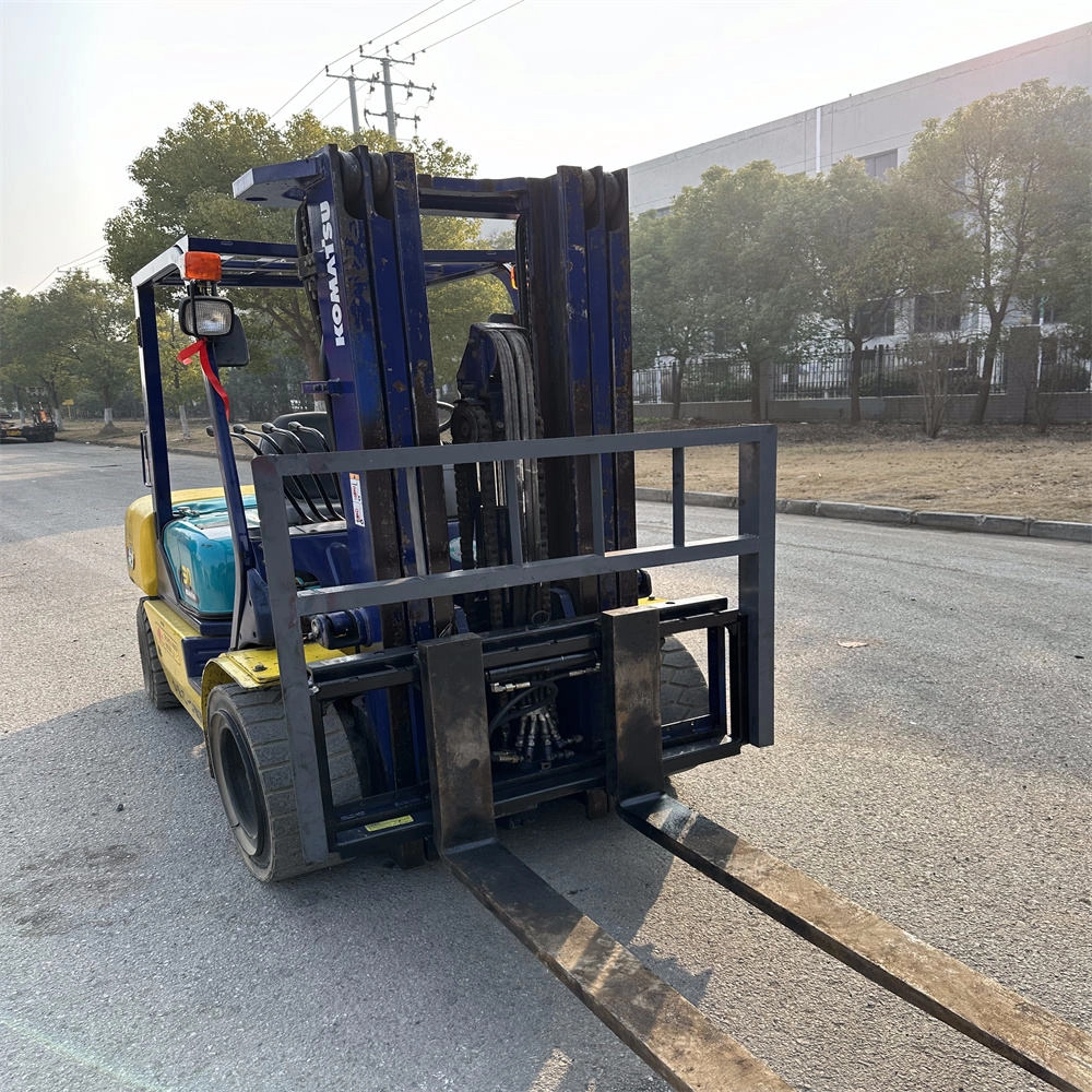 Best Price 3 Ton Perfect Working Condition Second-hand Japan Original Used Komatsu FD30T-14 Diesel Forklift