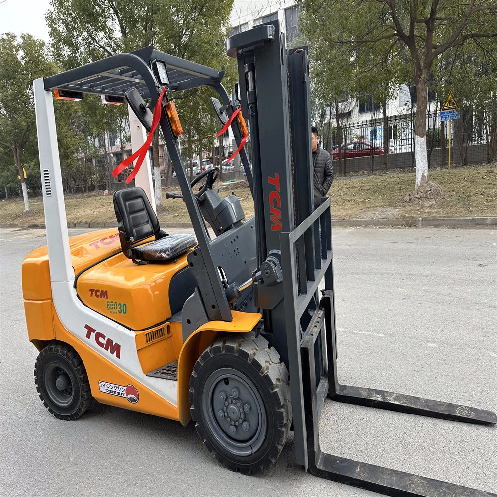Best Selling 3 Ton Year 2021 Perfect Working Condition Second-hand Japan Original TCM FD30ZT Diesel Forklift
