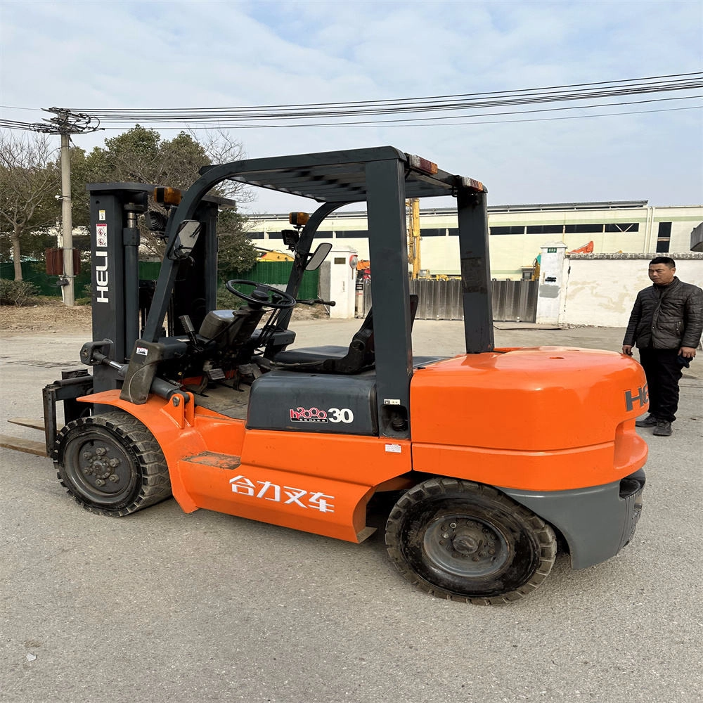 Best Sale 3 Ton Perfect Working Condition Second-hand China Original HELI CPCD30 Diesel Forklift