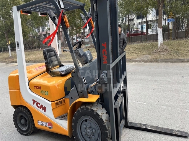 Best Selling 3 Ton Year 2021 Perfect Working Condition Second-hand Japan Original TCM FD30ZT Diesel Forklift