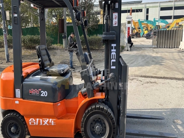 high quality HELI 2.0 Ton Diesel Forklift Truck CPC18 with Carpet boom