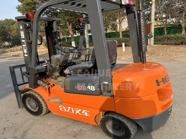 Cheap price HELI 1.8 Ton Diesel Forklift Truck CPC18 with Carpet boom-