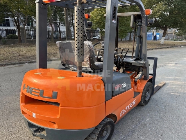 Cheap price HELI 1.8 Ton Diesel Forklift Truck CPC18 with Carpet boom-