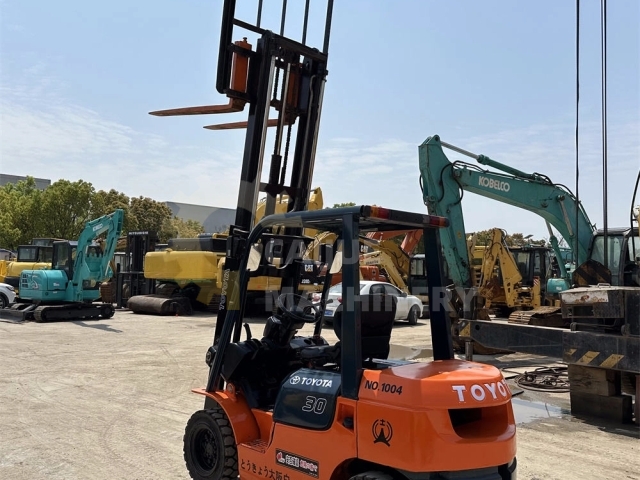 Toyota3 ton forklift used toyota forklift fd30 used japanese forklifts 10 ton 15 ton for sale