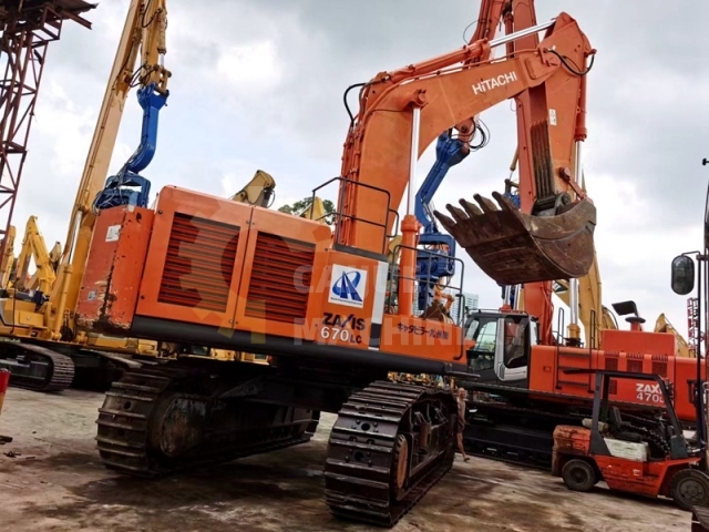 Used Hitachi ZX670
