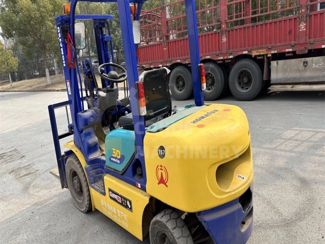 3 Ton 3000mm Mast Height Perfect Working Condition Second-hand Japan Original Used Komatsu FD30T-14 Diesel Forklift