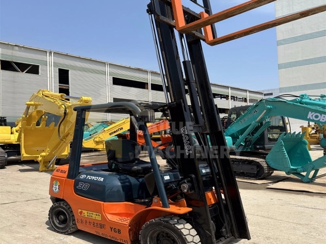 Toyota3 ton forklift used toyota forklift fd30 used japanese forklifts 10 ton 15 ton for sale